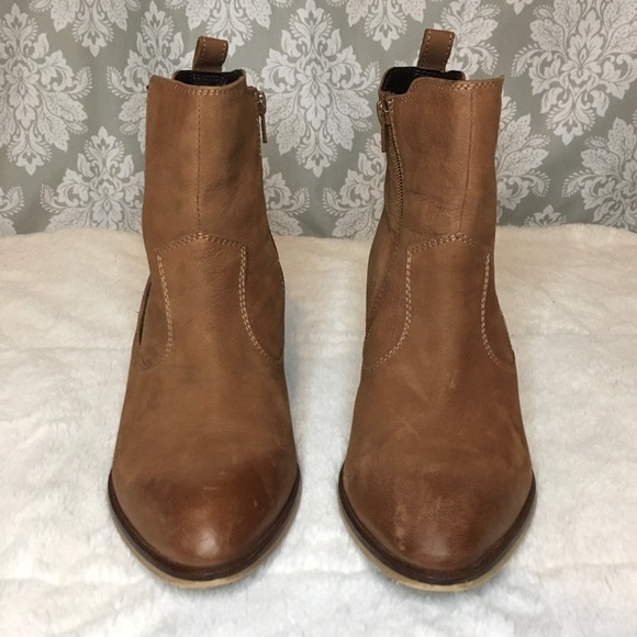 Sole Diva Brown Ankle Booties - Picture 3 of 9